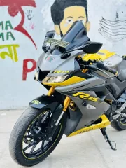 YAMAHA R15 V3